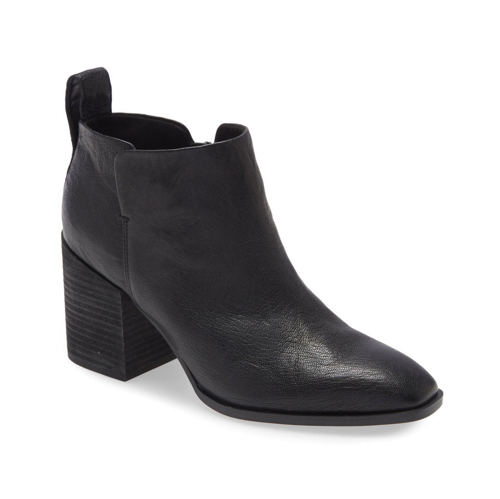 Vionic Lyssa Leather Womens Boots#color_black